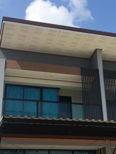 Rita's Place in Ban Phe Rita's Place in Ban Phe