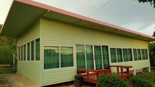 7 double beds, 2 twin beds