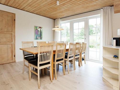 Four-Bedroom Holiday home in Ulfborg 2