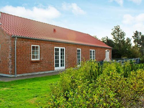 10 person holiday home in Bl vand