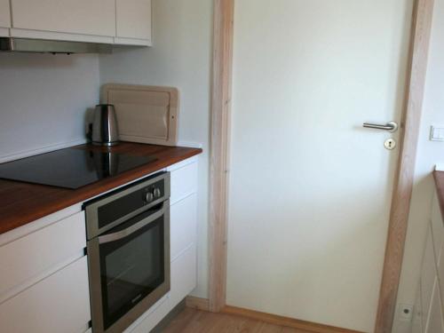 Holiday Home Rø Skolevej III