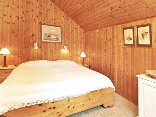 Three-Bedroom Holiday home in Idestrup 3 - image 4