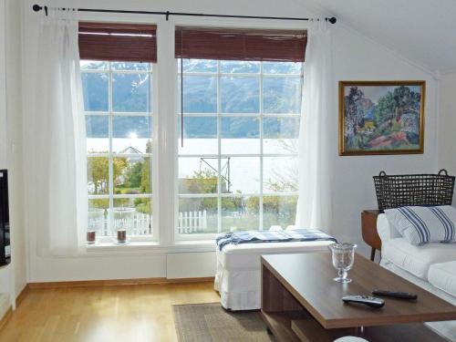 บริการและสิ่งอำนวยความสะดวก, person holiday home in Leikanger-By Traum in เลคานเกอ