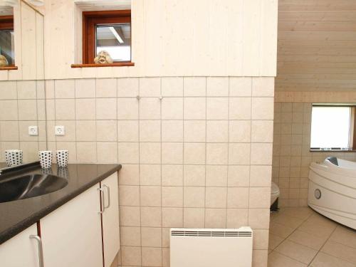 Four-Bedroom Holiday home in Fjerritslev 11 - main image