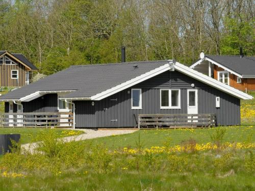  Three-Bedroom Holiday home in Sydals 9, Pension in Vibøge