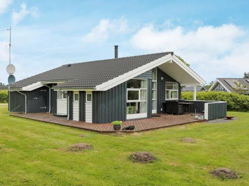  6 person holiday home in Hadsund in Øster Hurup