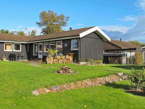  6 person holiday home in Str by, Pension in Strøby