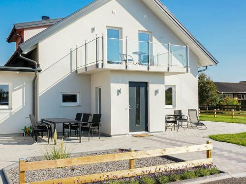 8 person holiday home in GLOMMEN