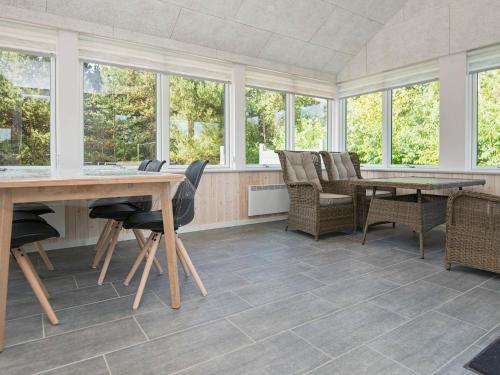Holiday home Henne IX - image 4