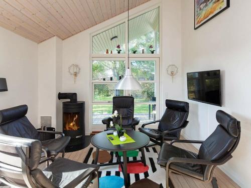 Holiday home Karrebæksminde III - image 4