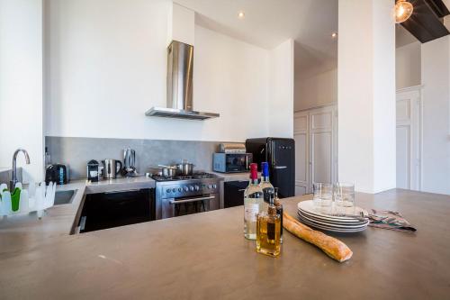MIRAMAR KEYWEEK Apartment with Terrace and Access to Pool in Biarritz - image 4