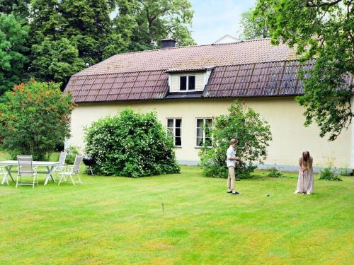 Five-Bedroom Holiday home in Stora Sundby