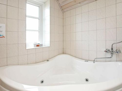 Holiday Home Bjerghuse - image 6