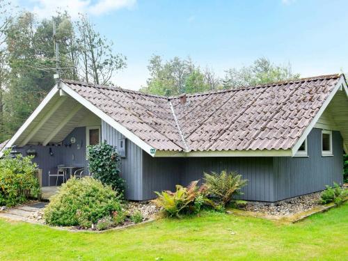  6 person holiday home in Oksb l, Pension in Oksbøl