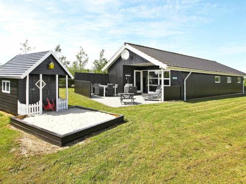  Holiday Home Lyngvej IV in Fjerbæk