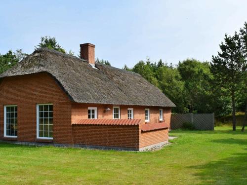 Three-Bedroom Holiday home in Ulfborg 34 Øby 