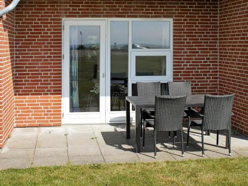  6 person holiday home in H jer in Emmerlev