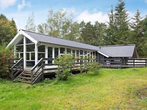 6 person holiday home in Ebeltoft