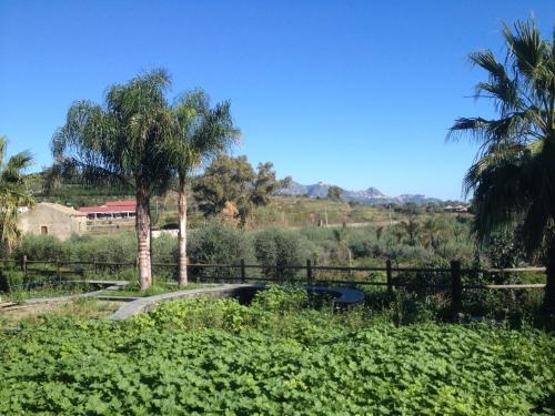 Cozy home with etna view and beach nearby