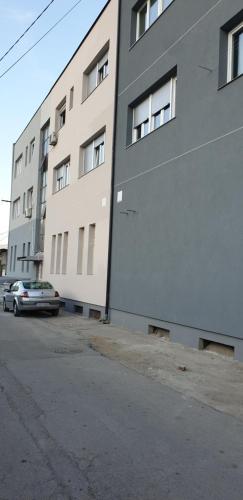 Trosoban stan u Zenici - main image