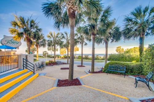 Ocean Forest Plaza w Beach View Balcony: Pool - 편의 시설/서비스