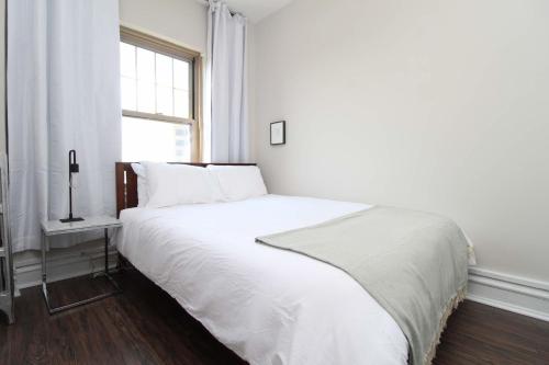 Updated Pilsen 3BR with W&D by Zencity - image 2