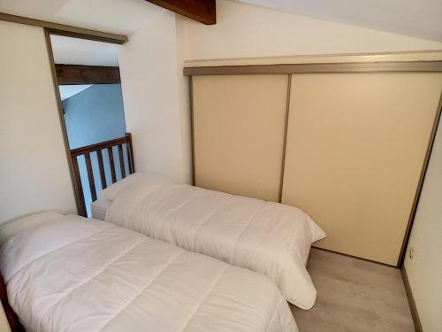 Superbe Duplex aux Saintes terrasse plein sud 3***