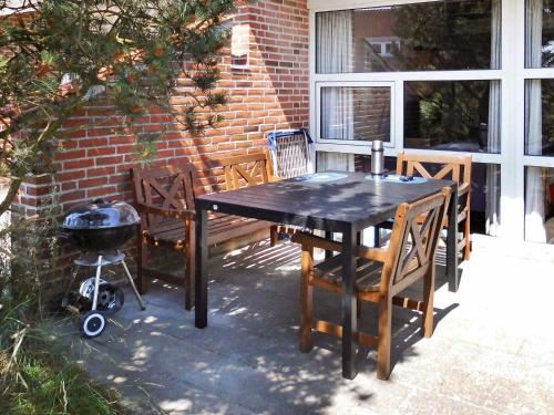 6 person holiday home in Bl vand