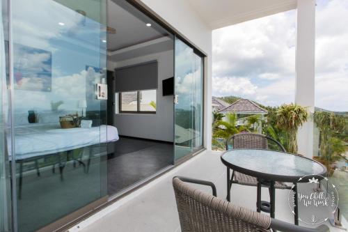 Villa Azur, 4 Bedrooms, Ocean View