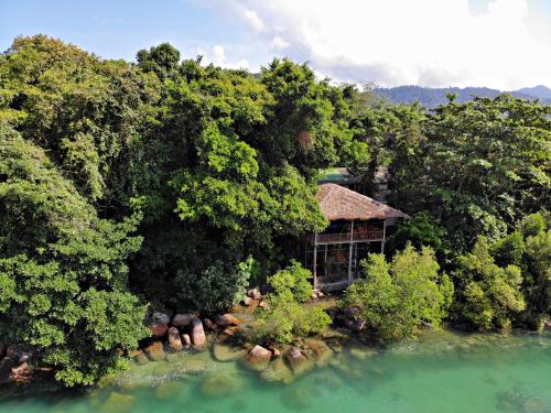 Poseidon Bungalows 4