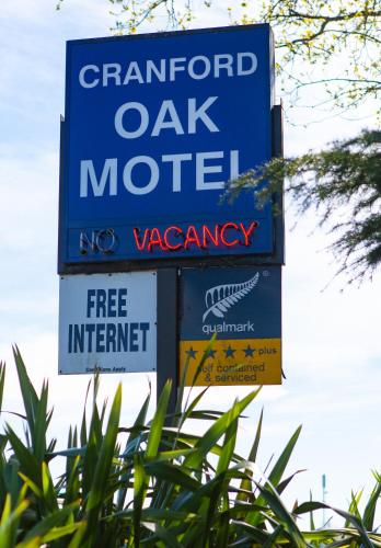 Cranford Oak Motel