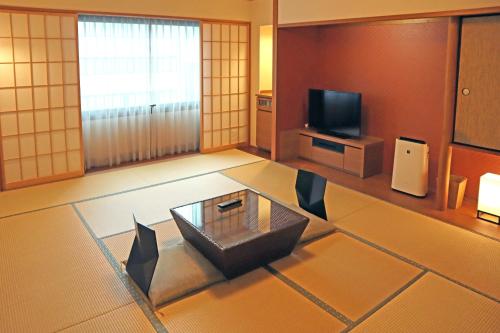 Japanese-Style Room