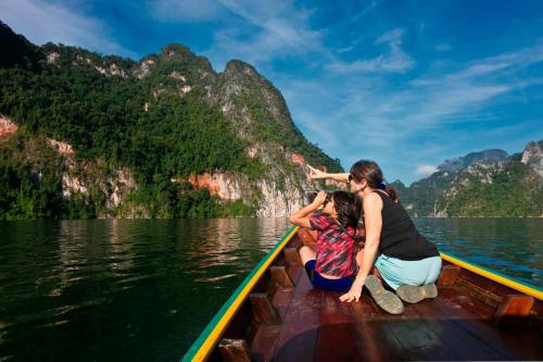 Khao Sok Riverside Cottages