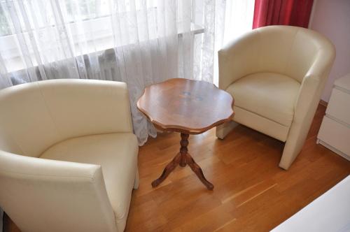 Hotel-Pension Asta - image 3