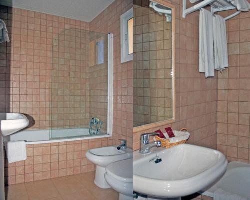 Hostal Alhaja Playa - image 13