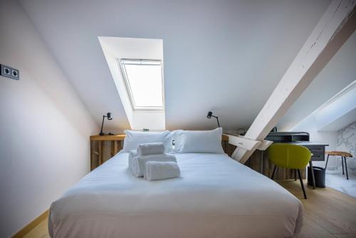 La Garenne- Room service disponible - main image