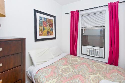 Modern Midtown East Apartments in NYC - image 4