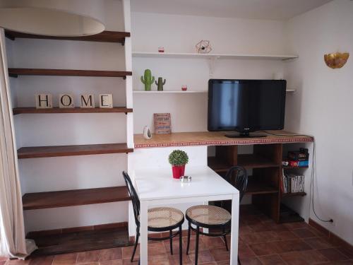 Studio indépendant sur notre propriété. gîte à louer Vidauban