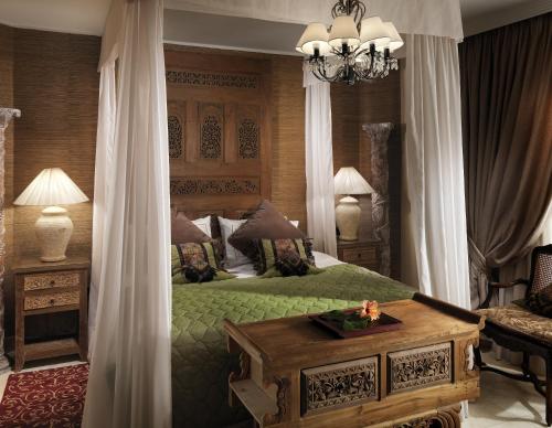 Royal Garden Villas & Spa Luxury Hotel - image 11