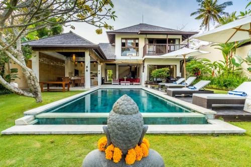 Pristine Villa Yuyu Balian Bali