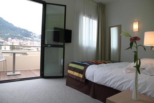 陽台/露台, 艾薩帝都酒店 (Esatitude Hotel) in 西梅茲