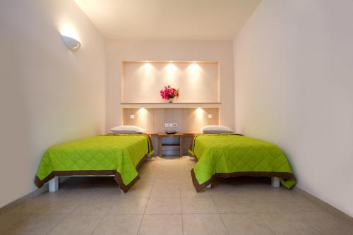 Galaxy Hotel - image 2