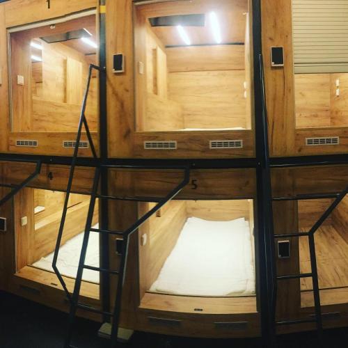 Capsule Hostel Top Wenceslas square – Prague, NY