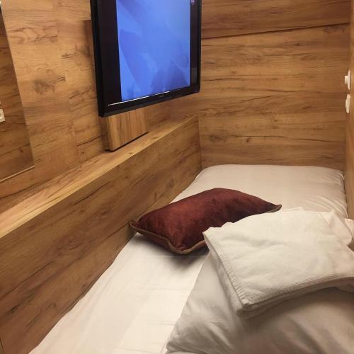 Capsule Hostel Top Wenceslas square – Prague, NY