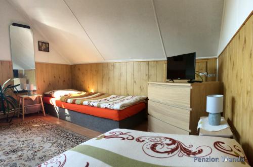 2 twin beds