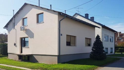 Viesnīcas āriene, Apartman 13 in Krizevci