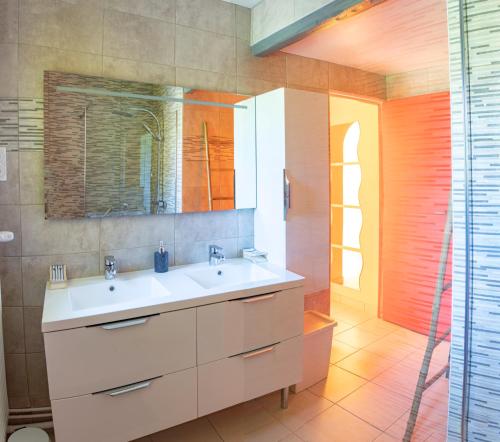 Paisible Maison entière 140m2 avec véranda vue sur la campagne