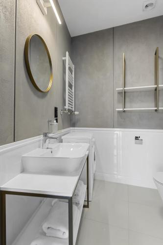 Aparthotel Krzywa Kamienica - image 5