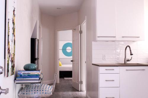 Cocina, Cavendish Heights Suites in Pembroke