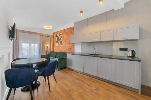 Aparthotel Krzywa Kamienica - image 11